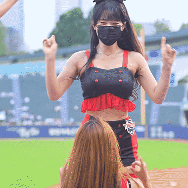21725916588521085.gif