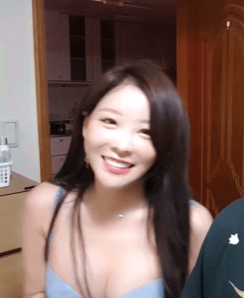 29295916593194472.gif