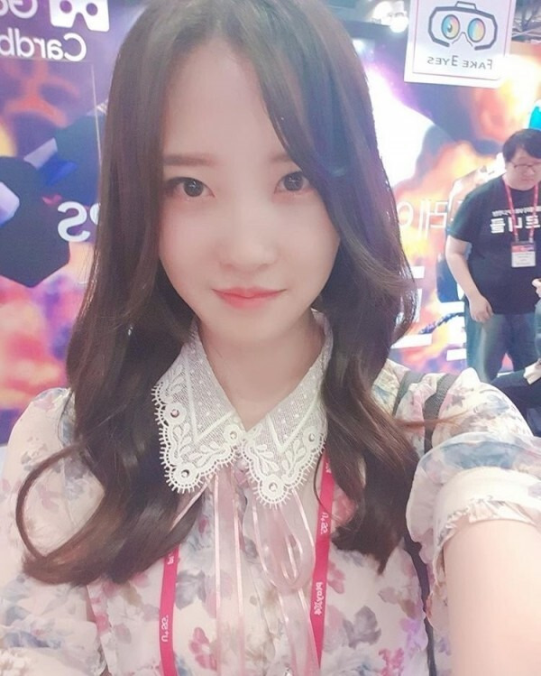 슬렌더 몸매 취향 제대로 저격하는 여캠 > 후방주의 | 짤티비 - JJTV.KR