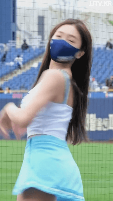41255716807928180.gif