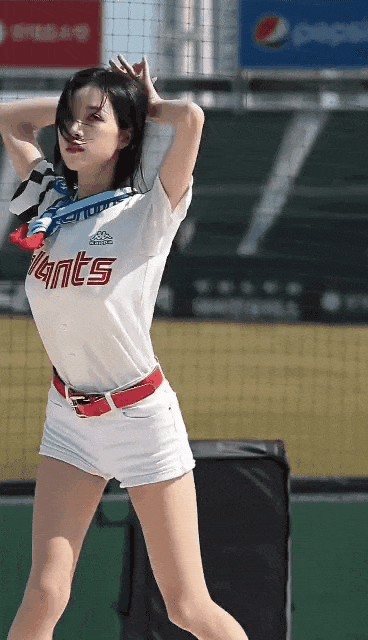 44770816808741600.gif