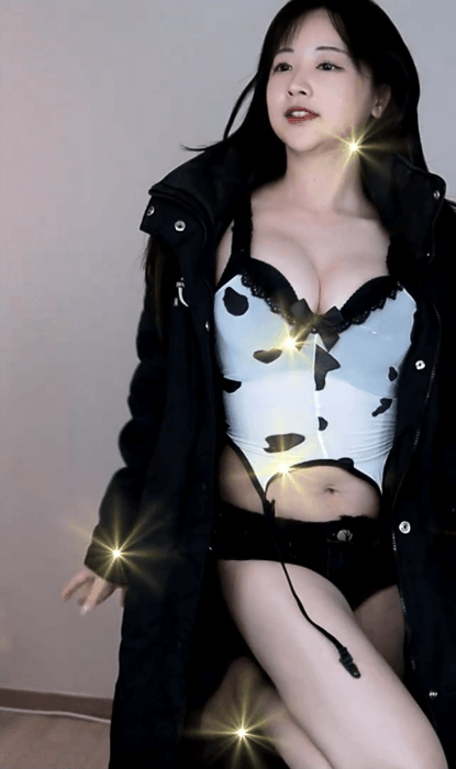 51200816836443612.gif