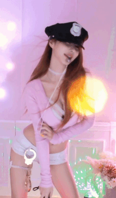 2042233686_f2YsOjQG_ezgif.com-gif-maker_28129.gif