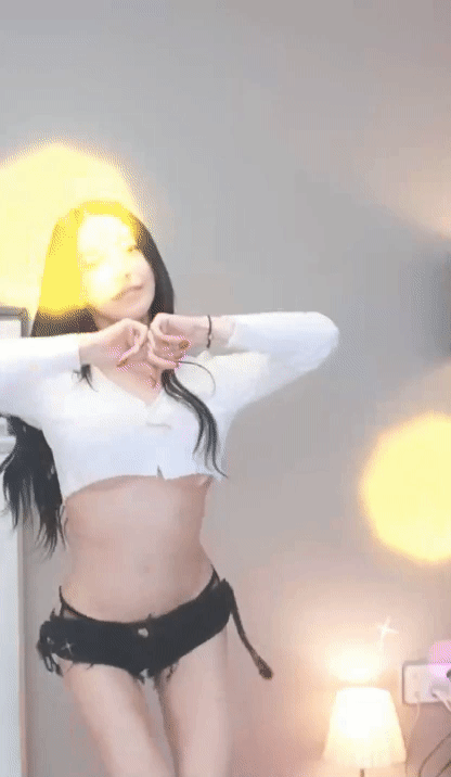 2042233686_n3YzoQVT_ezgif.com-gif-maker_28329.gif