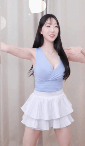 2042267676_5E8SkIJV_ezgif.com-gif-maker_28429.gif