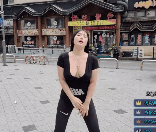 2106280395_9tDmMULJ_ezgif.com-gif-maker_28229.gif