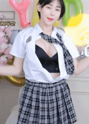 2106280395_f0cZLYs1_ezgif.com-gif-maker_28329.gif