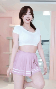 2106280413_3v1KA8YU_ezgif.com-gif-maker_281029.gif