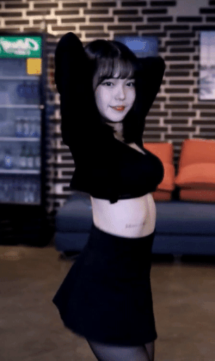 238519945_PWpvs3X8_ezgif.com-gif-maker_28529.gif