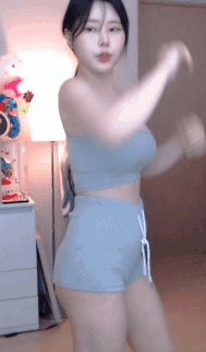 3552727176_rUQih0Le_ezgif.com-gif-maker_28329.gif