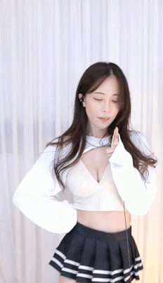 3552727264_Q8VWxD0L_ezgif.com-gif-maker.gif