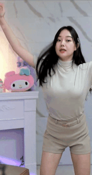 3667335447_a3yWBHCp_ezgif.com-gif-maker_28229.gif