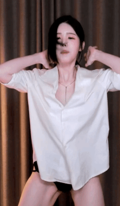3667335478_cRuU867B_ezgif.com-gif-maker.gif