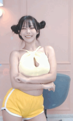 3667844239_n69Q05JY_ezgif.com-gif-maker_28129.gif