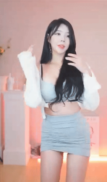 3696746928_8lNUZA54_ezgif.com-gif-maker_28329.gif