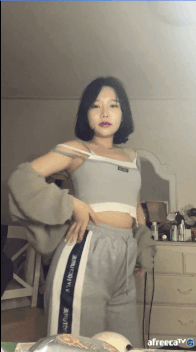 3696746928_C2yrAZj7_ezgif.com-gif-maker_28429.gif