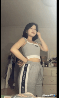 3696746928_Lko6gqPl_ezgif.com-gif-maker_28129.gif