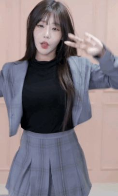 3696746950_DlBw0NTZ_ezgif.com-gif-maker_28229.gif