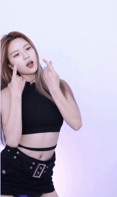 3696746950_IxziZmaA_ezgif.com-gif-maker_28529.gif