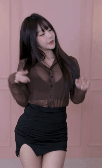 3696746950_fsH9zEUl_ezgif.com-gif-maker_28629.gif