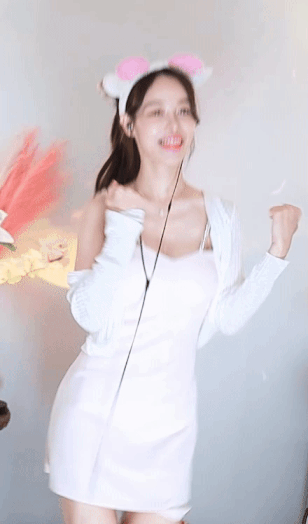 3696746950_huPMxdtm_ezgif.com-gif-maker_28129.gif