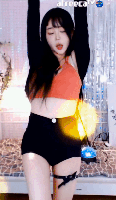 3696746950_m9FKwYzH_ezgif.com-gif-maker_28229.gif