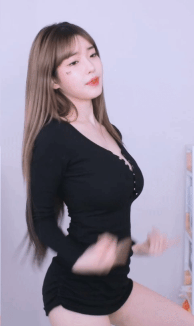 3696746950_npNd54TP_ezgif.com-gif-maker_28629.gif