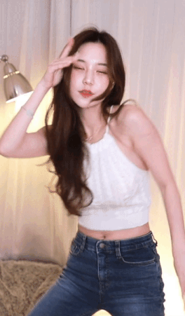3696746950_o7sigIZp_ezgif.com-gif-maker_28629.gif