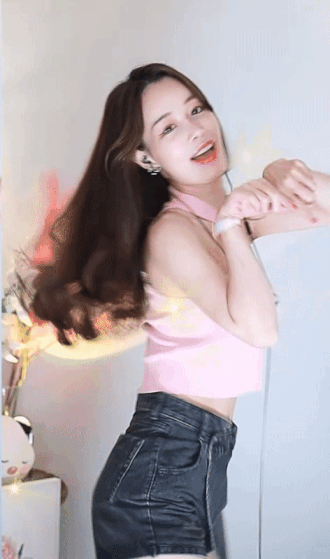 3696746950_sY05pFqJ_ezgif.com-gif-maker_28329.gif