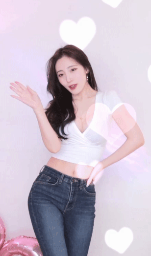 3696746950_scluhFY3_ezgif.com-gif-maker_28229.gif