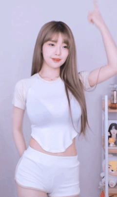 989925262_Dke9grHS_ezgif.com-gif-maker.gif