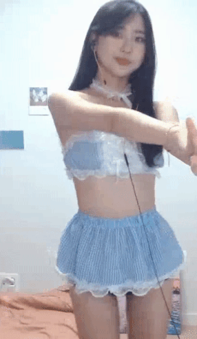 990010702_RhYSZ2Hk_ezgif.com-gif-maker_28229.gif