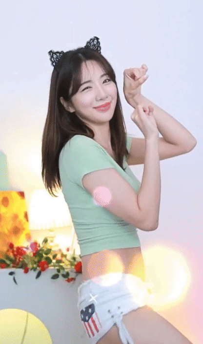 990010734_MQaSrCdv_ezgif.com-gif-maker_28529.gif