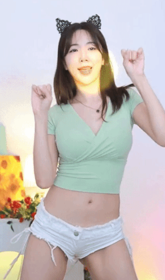 990010734_R1apn5fe_ezgif.com-gif-maker_28629.gif