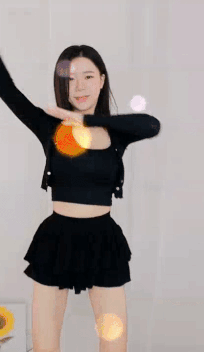 990010734_sldPxWmN_ezgif.com-gif-maker_28129.gif