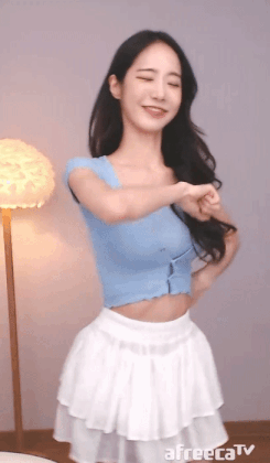 990010735_aer3kFhf_ezgif.com-gif-maker_28729.gif
