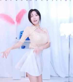 990010842_5FQmKNdb_ezgif.com-gif-maker.gif