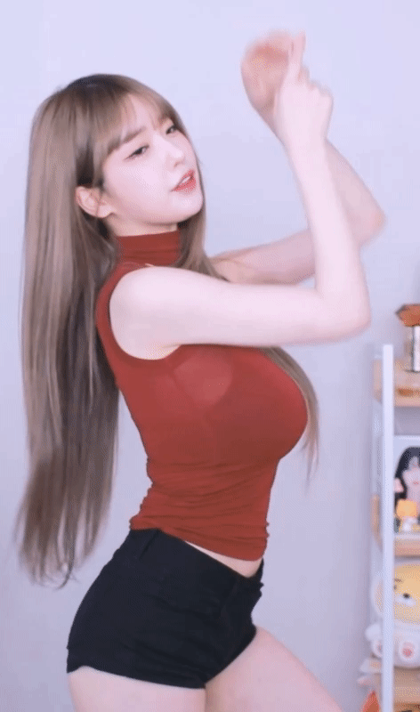 990010953_bFOTChMm_ezgif.com-gif-maker.gif