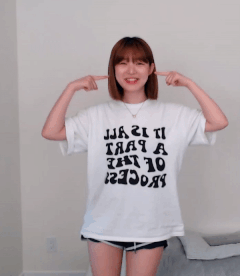 990010953_ul7VQaID_ezgif.com-gif-maker_281229.gif