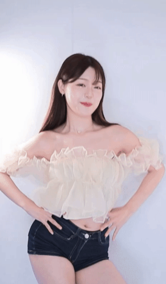 990011092_OelZhw8B_ezgif.com-gif-maker.gif
