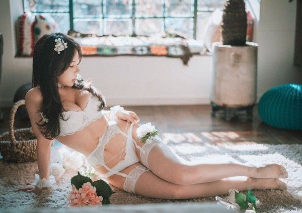 란제리 웨딩드레스1.jpg