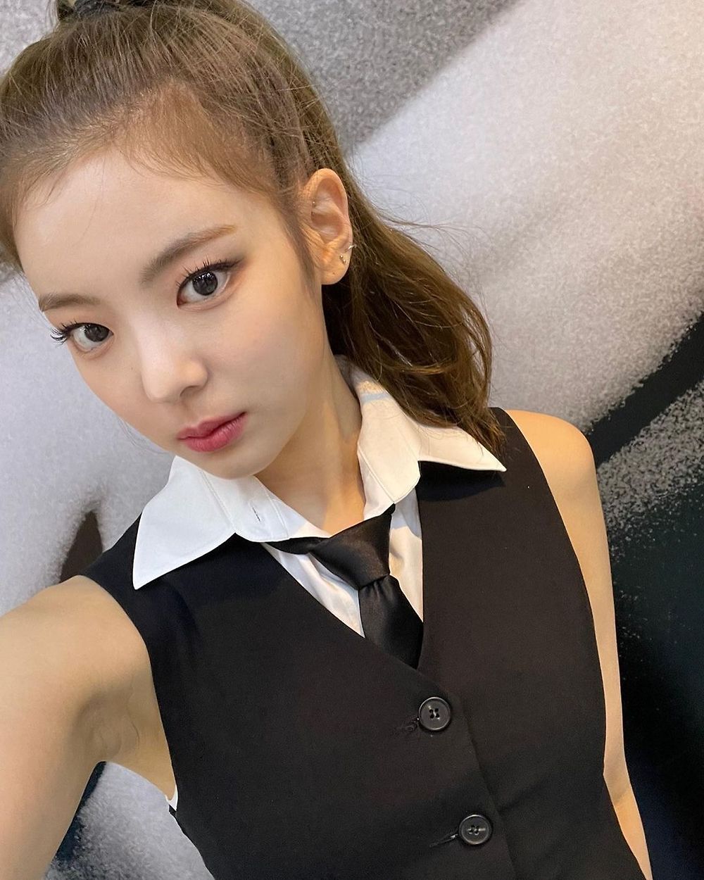 itzy.all.in.us_20211012_113910_2.jpg