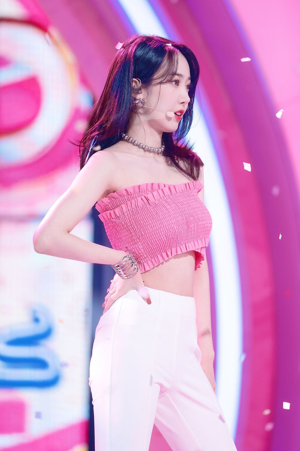 621ef685c3c00b4b7131d721-p.jpg