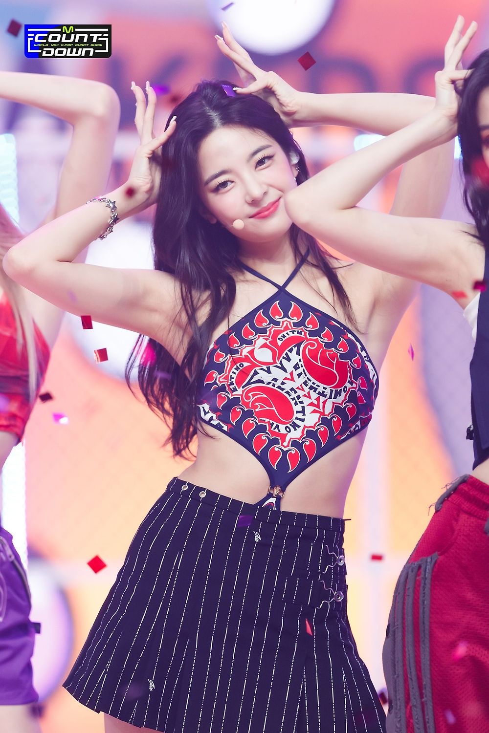 ITZY_(59).jpg