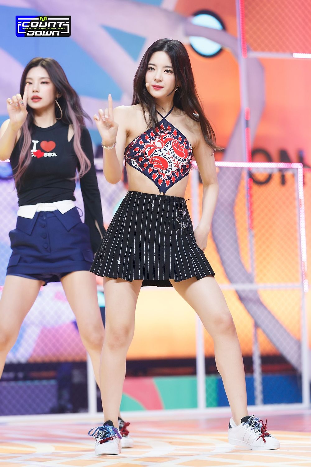 ITZY_(25).jpg
