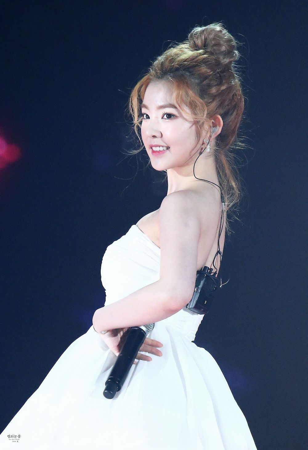 드레스현 copy.jpg