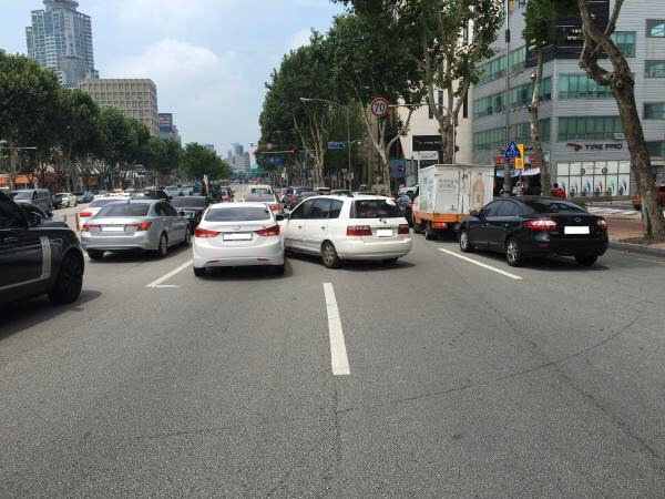 자외선이 싫었던 여사님