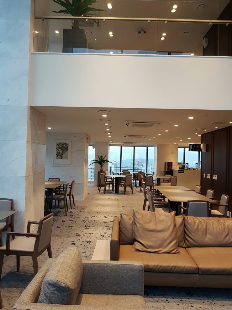 아파트 옥상 스카이라운지