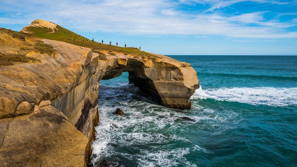 220DF33558B2B5C92410F0