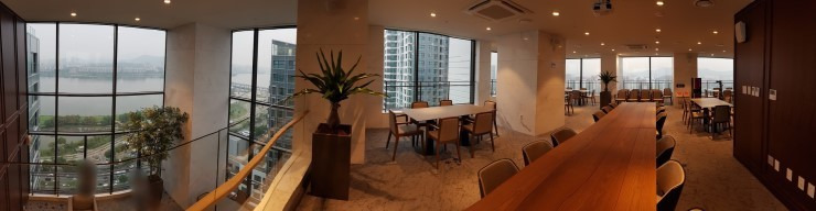 아파트 옥상 스카이라운지